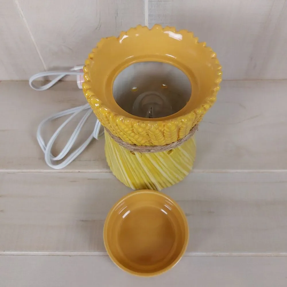 Scentsy GRATEFUL HARVEST Premium Wax Warmer Full Size Retired Wheat Autumn Fall